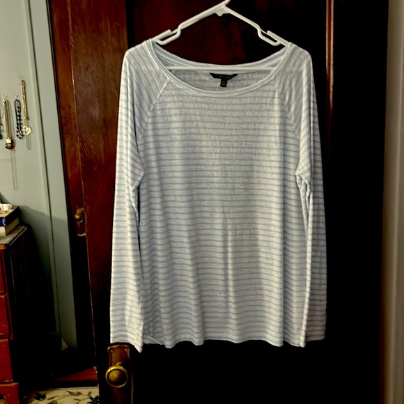 Banana republic light blue and white striped top. Light weigt - Picture 1 of 2